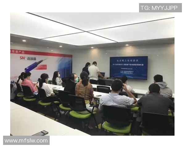 上海篮球队团队协作新模式探讨与热议引发的变革思考 上海篮球队团队协作新模式探讨与热议引发的变革思考