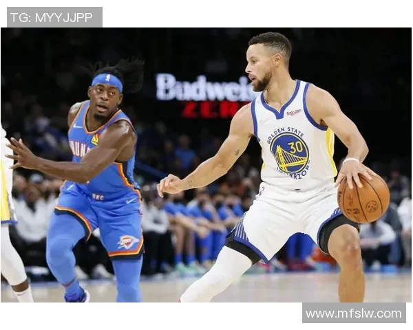 勇士与雷霆激情对决新浪视频直播全程呈现精彩瞬间 勇士与雷霆激情对决新浪视频直播全程呈现精彩瞬间